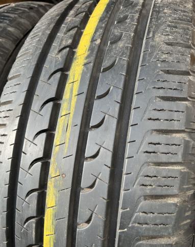 Goodyear EfficientGrip SUV 4x4 245/60 R18