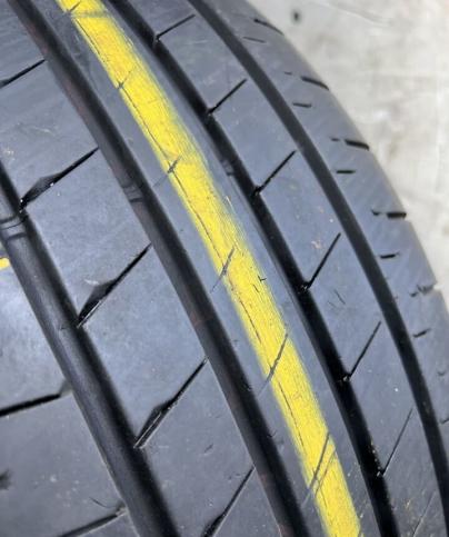 Bridgestone Turanza T005A 215/55 R17