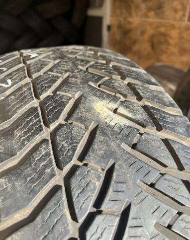 Goodyear Wrangler Ultra Grip 235/65 R17