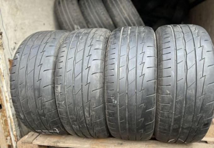 Bridgestone Potenza RE003 Adrenalin 215/55 R16