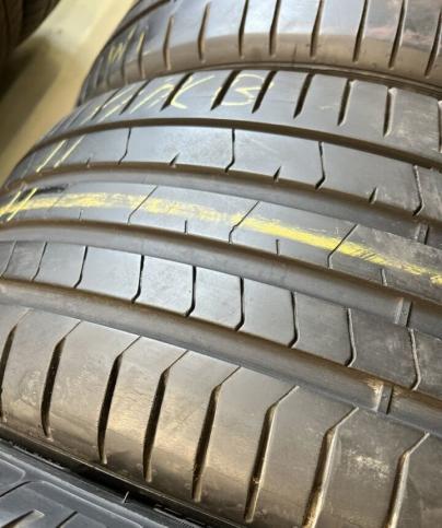 Pirelli P Zero PZ4 275/40 R21