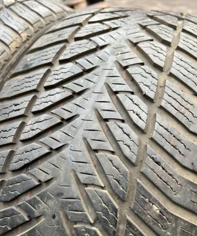 Goodyear Eagle Ultra Grip GW-3 225/50 R17