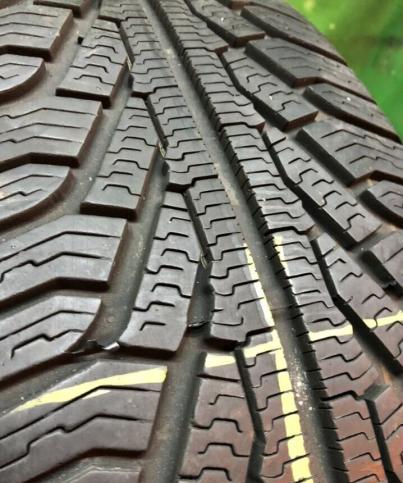 Uniroyal MS Plus 77 215/55 R17