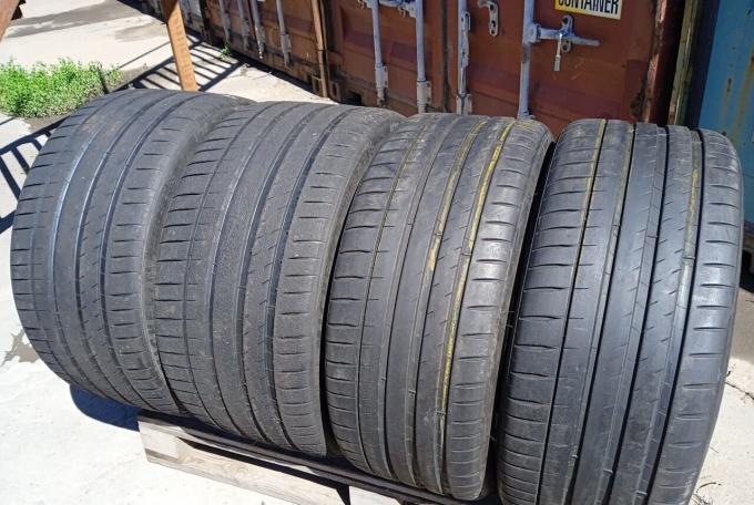 Michelin Pilot Sport 4 S 315/30 R21