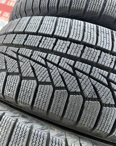 Hankook Winter I'Cept IZ2A 205/55 R16