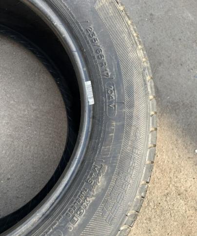 Michelin Latitude Tour HP 235/65 R17