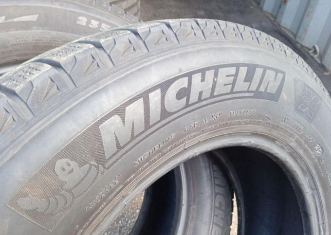 Michelin Latitude X-Ice 2 235/65 R18