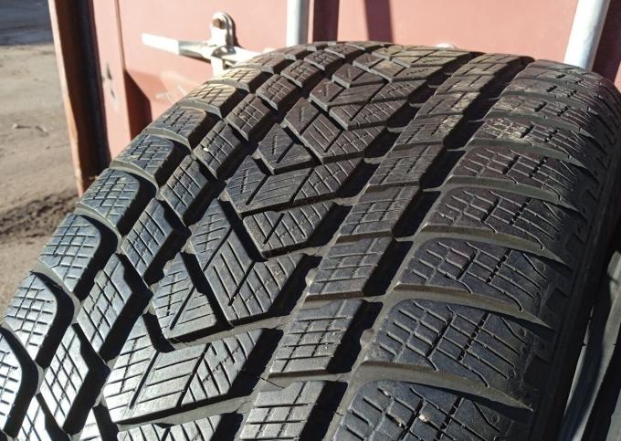 Pirelli Scorpion Winter 285/40 R21