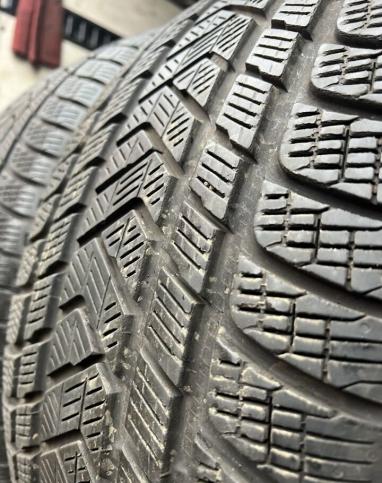 Pirelli Scorpion Winter 275/45 R20