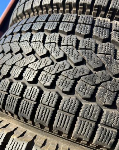 Yokohama Guardex F700S 205/55 R16