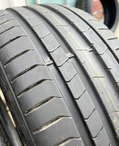 Pirelli P Zero PZ4 245/45 R19