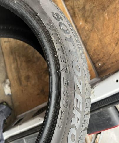 Pirelli Winter Sottozero 240 Serie II 235/40 R19