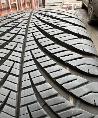 Goodyear Vector 4Seasons Gen-2 215/55 R17