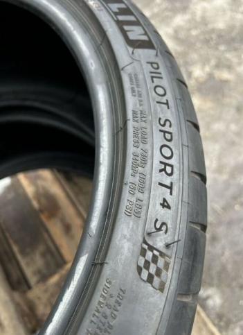 Michelin Pilot Sport 4 S 255/35 R20