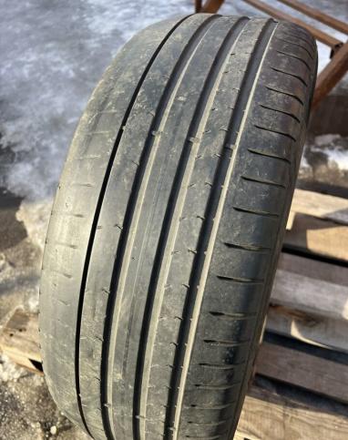 Pirelli P Zero PZ4 245/45 R20