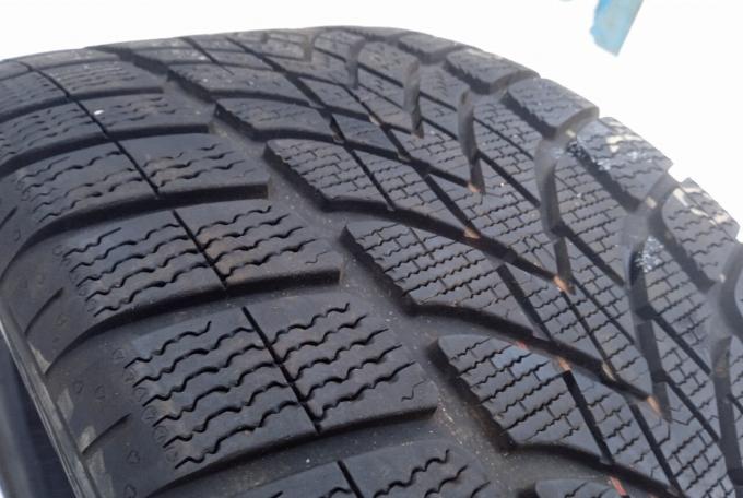 Dunlop SP Winter Sport 4D 295/40 R20