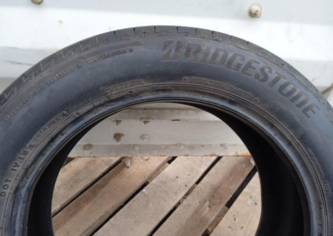 Bridgestone Turanza T005A 215/55 R17