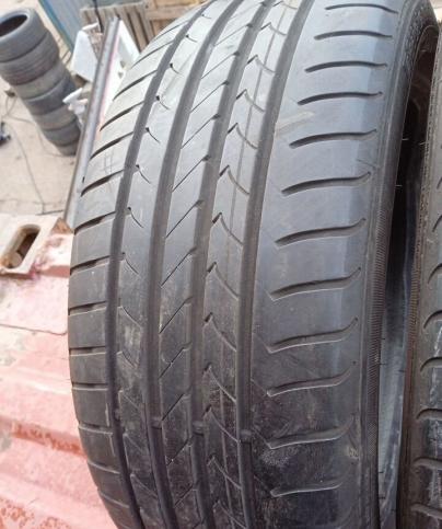 Goodyear EfficientGrip 205/50 R17