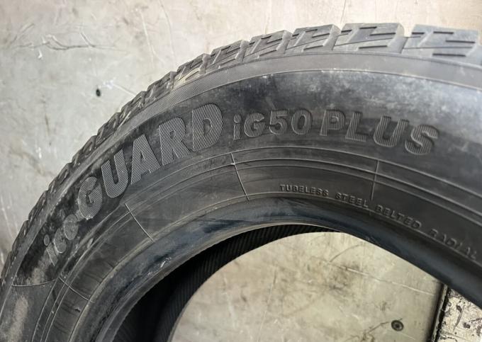 Yokohama Ice Guard IG50+ 215/65 R16