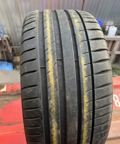 Michelin Pilot Sport 4 235/40 R18