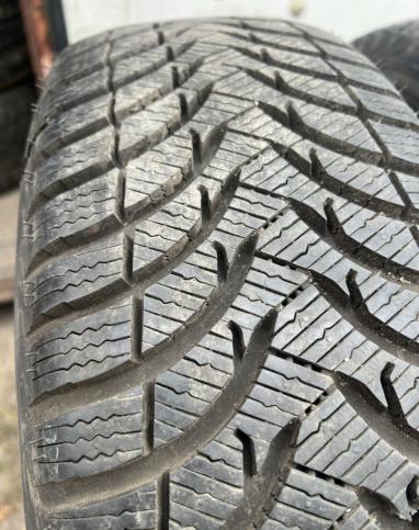 Michelin Alpin 4 205/60 R16