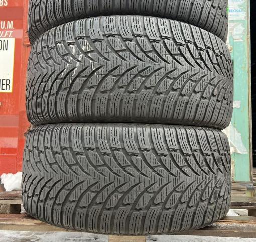 Nokian Tyres WR SUV 4 275/40 R20