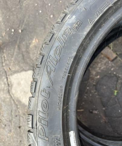 Michelin Pilot Alpin 4 225/45 R18