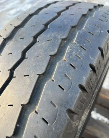 Continental Vanco 8 215/75 R16C