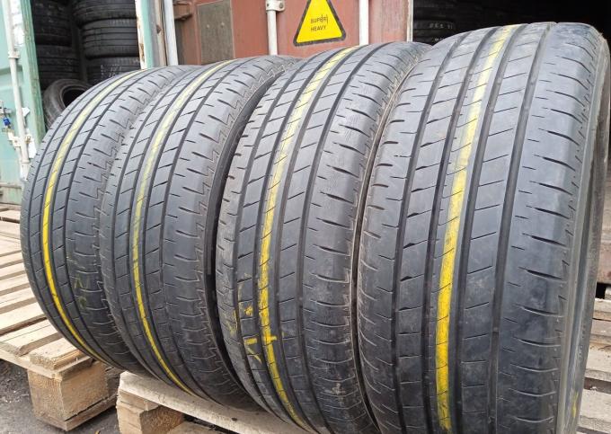 Bridgestone Turanza T005A 215/55 R17