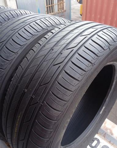 Bridgestone Turanza T001 215/60 R16