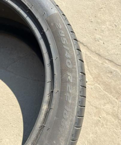 Pirelli P Zero PZ4 285/40 R22