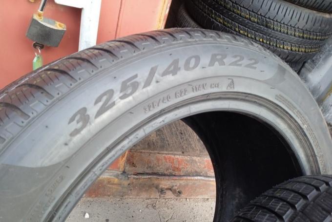 Pirelli Scorpion Winter 325/40 R22