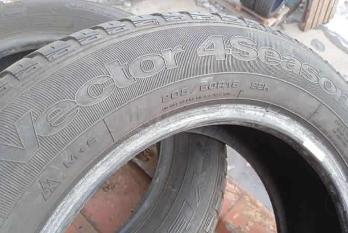 Goodyear Vector 4Seasons 205/60 R16