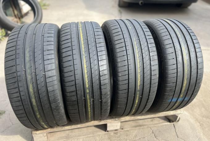 Michelin Pilot Sport EV Acoustic 255/40 R20