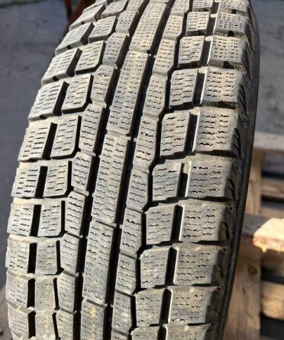 Yokohama Ice Guard IG20 215/60 R17