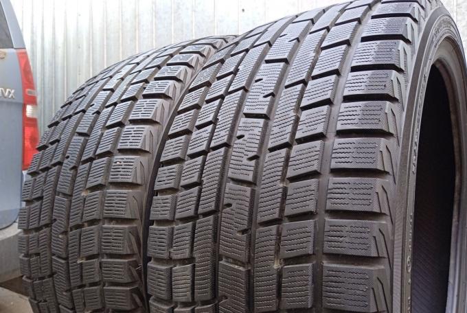 Yokohama Ice Guard IG30 255/35 R19