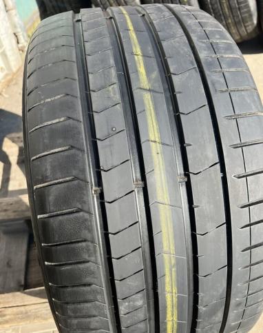 Pirelli P Zero PZ4 315/35 R20