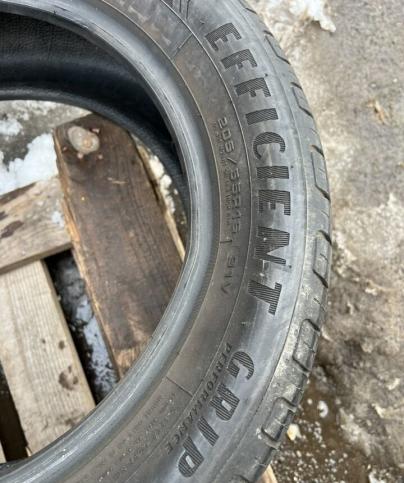 Goodyear EfficientGrip Performance 205/55 R16