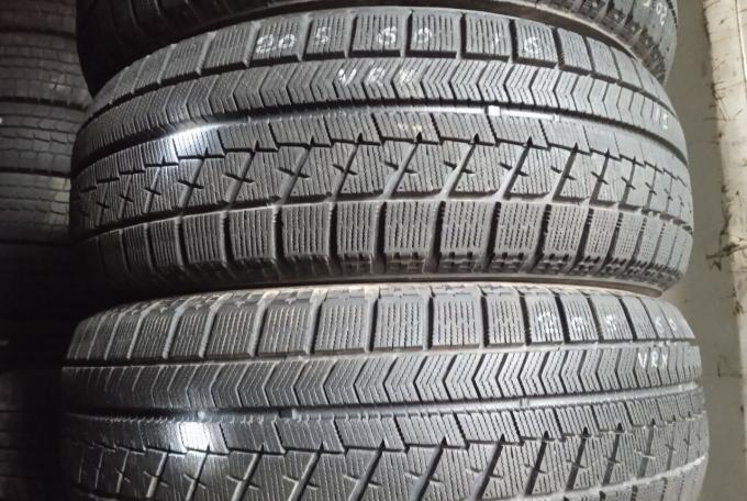 Bridgestone Blizzak VRX 205/60 R16