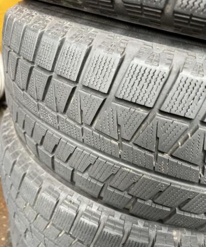 Bridgestone Ice Partner 2 215/65 R16