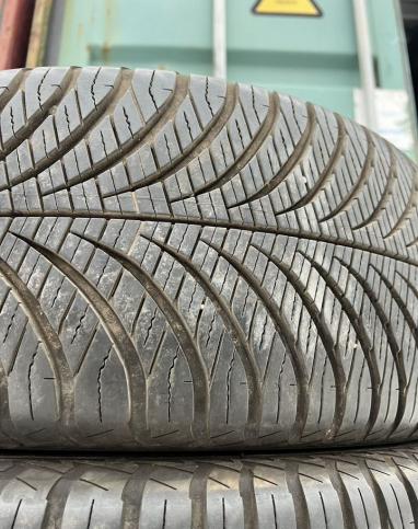 Goodyear Vector 4Seasons Gen-2 235/50 R18