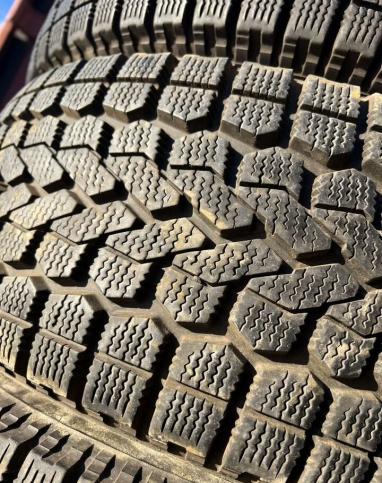 Yokohama Guardex F700S 205/55 R16
