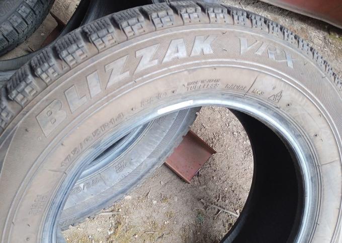 Bridgestone Blizzak VRX 175/65 R14