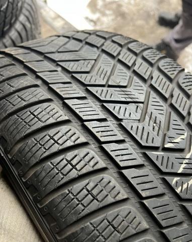 Pirelli Scorpion Winter 275/50 R20