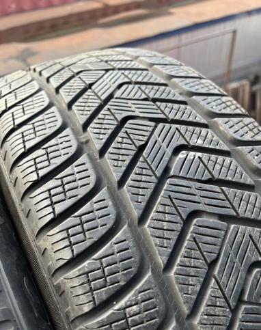 Pirelli Scorpion Winter 235/50 R18