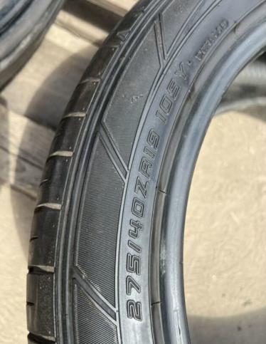 Dunlop SP Sport Maxx 050+ 245/45 R19 и 275/40 R19