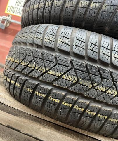 Pirelli Winter Sottozero 3 225/40 R19