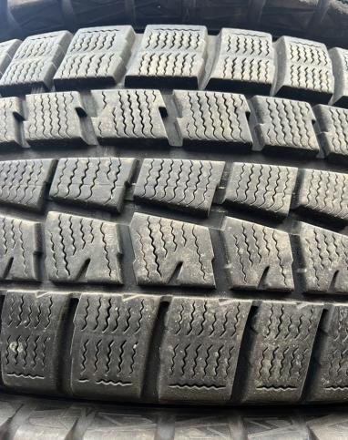 Dunlop Winter Maxx WM01 215/60 R16