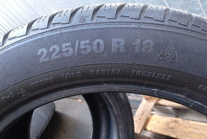 Continental ContiWinterContact TS830 P SSR 225/50 R18