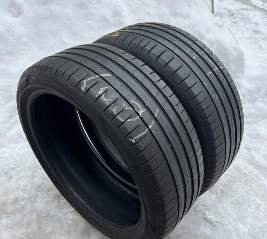 Pirelli P Zero PZ4 245/40 R21